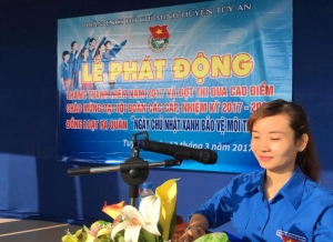 Đ/c Võ Thị Mai Phương - Bí thư Huyện Đoàn Tuy An, thay mặt BTV Huyện Đoàn Tuy An phát động Tháng Thanh niên năm 2017.