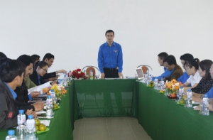 Đ/c Bùi Quang Huy - Bí thư Ban chấp hành, Trưởng Ban Tổ chức Trung ương Đoàn làm việc Ban Thường vụ Tỉnh Đoàn Phú Yên.