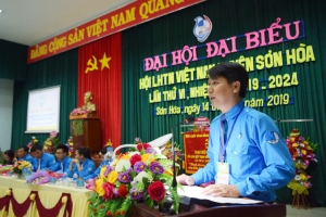 Anh Lương Minh Tùng - Phó Bí thư Tỉnh Đoàn, Chủ tịch Hội LHTN Việt Nam tỉnh phát biểu chỉ đạo tại Đại hội.
