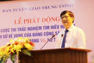 Đồng chí Nguyễn Thanh Long: Việc tổ chức Cuộc thi trắc nghiệm tìm hiểu “90 năm lịch sử vẻ vang của Đảng Cộng sản Việt Nam” trên mạng VCNET có ý nghĩa quan trọng và hết sức thiết thực.