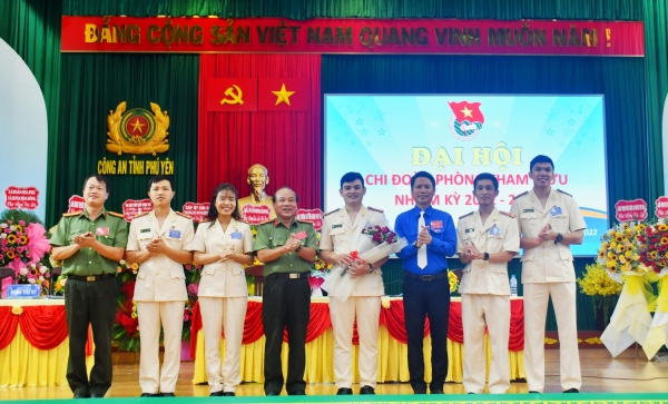 Ban Thường vụ Tỉnh Đoàn Phú Yên chỉ đạo tổ chức thành công Đại hội điểm cấp cơ sở khối lực lượng vũ trang, công nhân viên chức lao động, trường học