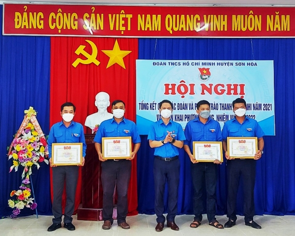 Huyện Đoàn Sơn Hòa: Tổng kết công tác Đoàn và phong trào thanh thiếu nhi năm 2021