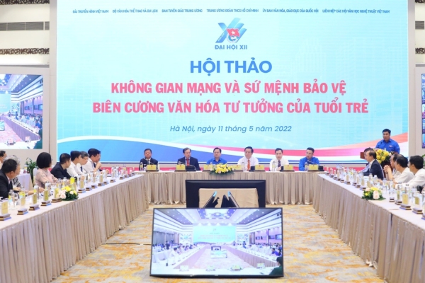 Hội thảo diễn ra với điểm cầu trực tiếp tại Hà Nội và kết nối với 63 điểm cầu tại các tỉnh, thành đoàn, đoàn trực thuộc; đồng thời phát sóng trực tuyến trên tất cả các nền tảng số của Đoàn TNCS Hồ Chí Minh.