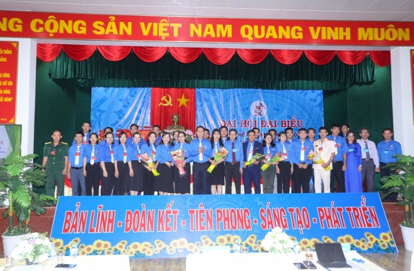 Tổ chức thành công Đại hội đại biểu Đoàn TNCS Hồ Chí Minh thị xã Sông Cầu lần thứ XIII, nhiệm kỳ 2022-2027