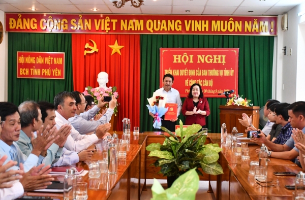 Đồng chí Phan Xuân Hạnh giữ chức vụ Chủ tịch Hội Nông dân tỉnh