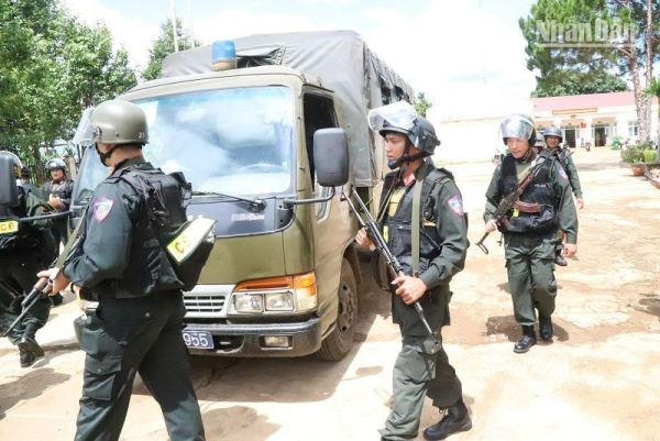 Lực lượng Công an tỉnh Đắk Lắk trong những ngày truy bắt các đối tượng tấn công trụ sở UBND xã Ea Tiêu và Ea Ktur, huyện Cư Kuin.