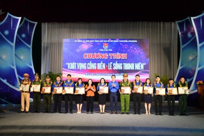 Phú Yên: Chương trình “Khát vọng cống hiến - Lẽ sống thanh niên”