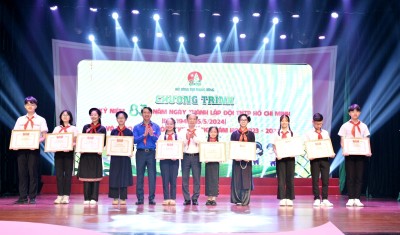 Trao Giải thưởng Kim Đồng cho 125 chỉ huy Đội, đội viên xuất sắc toàn quốc