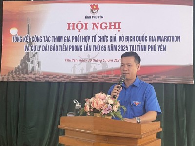 Đồng chí Võ Duy Kha -  Phó Bí thư Tỉnh Đoàn, Chủ tịch Hội đồng Đội tỉnh, Chủ tịch Hội Sinh viên Việt Nam tỉnh phát biểu