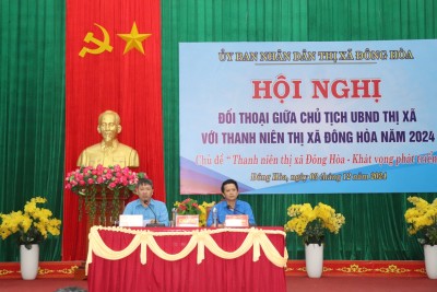 Lãnh đạo TX Đông Hòa đối thoại với 100 đoàn viên thanh niên