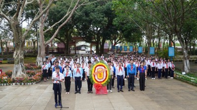 Thiếu nhi Phú Yên dâng hương, báo công Bác Hồ tại Đại hội Cháu ngoan Bác Hồ tỉnh Phú Yên lần thứ XIV - năm 2025