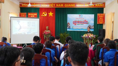 Quang cảnh tập huấn.