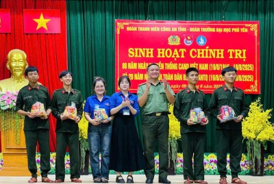 Sinh hoạt chính trị kỷ niệm 80 năm Ngày truyền thống lực lượng Công an nhân dân Việt Nam