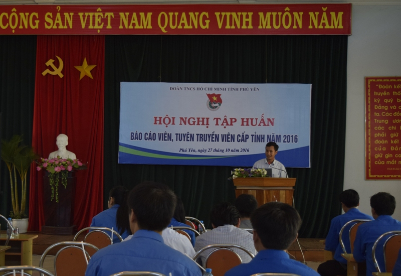 Chi Đoàn giáo viên - Trường Cao đẳng công nghiệp Tuy Hòa: Tổ chức Hội thảo "Nghiên cứu khoa học - Đổi mới và nâng cao chất lượng giảng dạy".