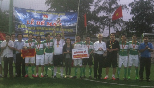 Đoàn cơ sở Công ty cổ phần Pymepharco Phú Yên giành cúp vô địch