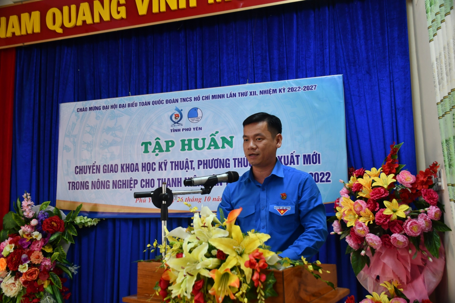 Đồng chí Võ Duy Kha - Phó Bí thư Tỉnh Đoàn phát biểu tại chương trình.