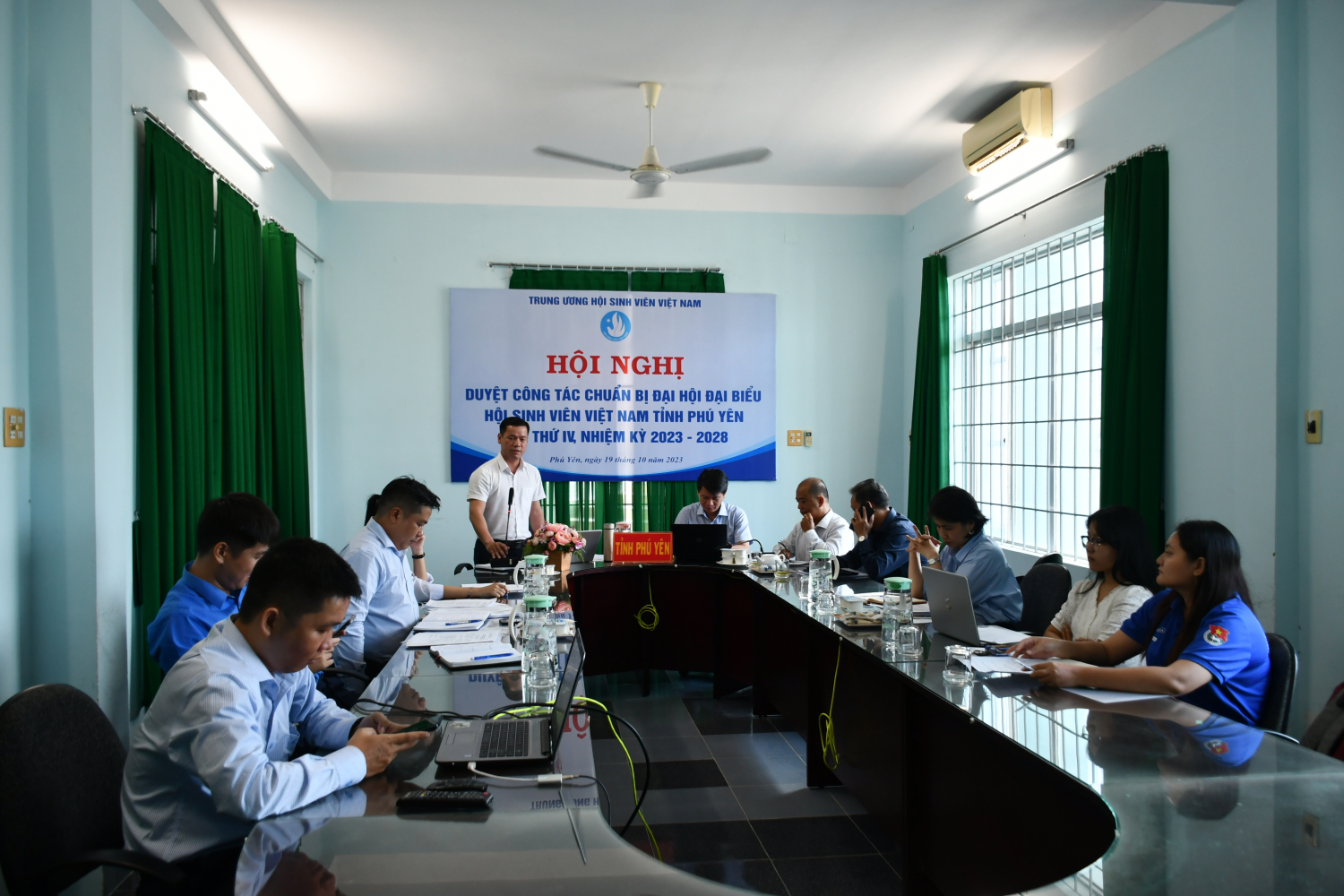 Quang cảnh Hội nghị trực tuyến duyệt công tác chuẩn bị Đại hội đại biểu Hội Sinh viên tỉnh Phú Yên lần thứ IV, nhiệm kỳ 2023 - 2028.