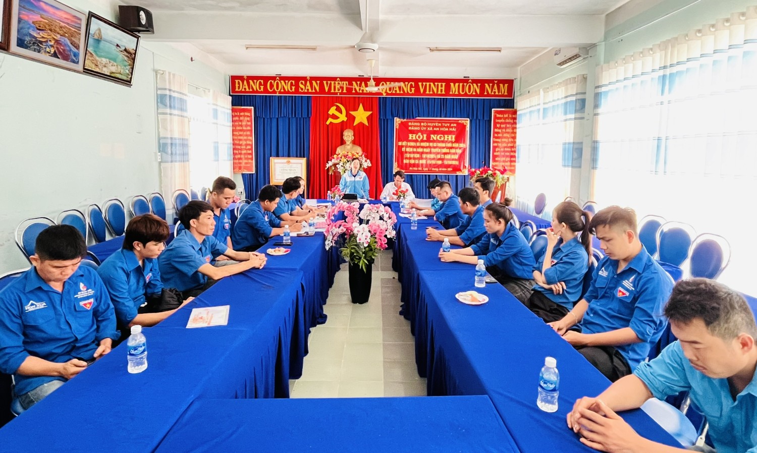 Đoàn kiểm tra tiến hành kiểm tra toàn diện công tác Đoàn, phong trào thanh thiếu nhi đối với Xã Đoàn An Hòa Hải.