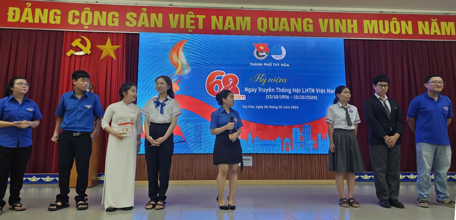 Quang cảnh chương trình.