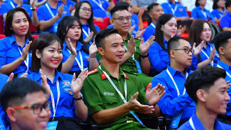 Ngăn chặn biểu hiện suy thoái tư tưởng, đạo đức ở giới trẻ